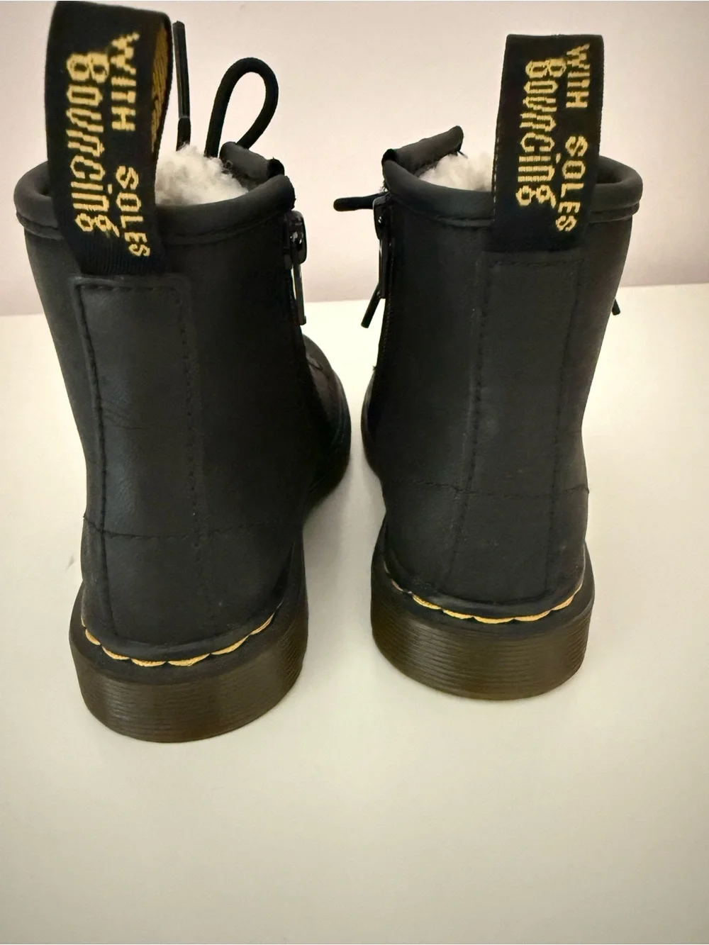 Kids Dr. Martens Black Boots with White Sherpa Lining Size 8